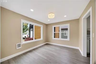1075 Shipping St, Salem, OR 97301 - Photo 6