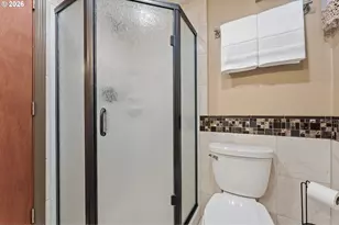 7655 NE Alameda St, Portland, OR 97213 - Photo 30