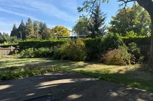 2444 Lariat Meadows Dr, Eugene, OR 97401 - Photo 4