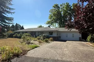 2444 Lariat Meadows Dr, Eugene, OR 97401 - Photo 2