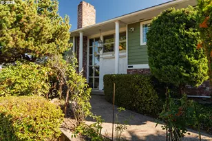 3812 NE 134th Ave, Portland, OR 97230 - Photo 4