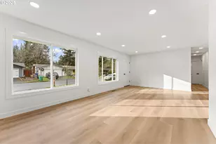 15133 SE Woodward St, Portland, OR 97236 - Photo 10