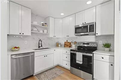 15133 SE Woodward St, Portland, OR 97236 - Photo 22