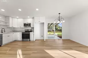 15133 SE Woodward St, Portland, OR 97236 - Photo 16