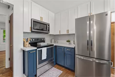 4333 NE 75th Ave, Portland, OR 97218 - Photo 10