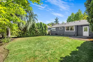 4333 NE 75th Ave, Portland, OR 97218 - Photo 32