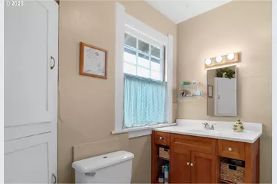 1528 Irving Ave, Astoria, OR 97103 - Photo 28