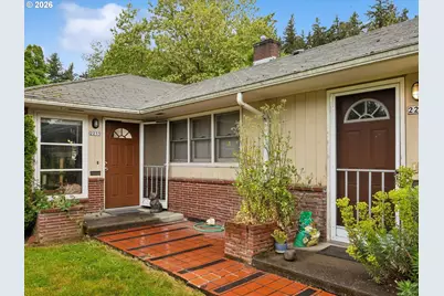 2251 SE 70th Ave, Portland, OR 97215 - Photo 2