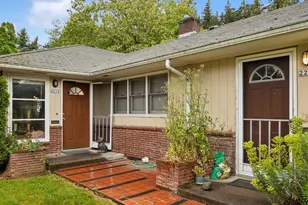 2251 SE 70th Ave, Portland, OR 97215 - Photo 2