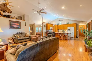 32022 SE Dodge Park Blvd, Gresham, OR 97080 - Photo 16