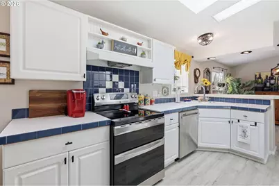 2267 Maia Loop, Springfield, OR 97477 - Photo 18