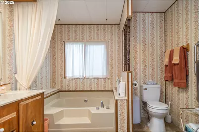 7840 Garden Valley Rd, Roseburg, OR 97471 - Photo 16