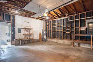 219 Hawthorne St, Sutherlin, OR 97479 - Photo 44