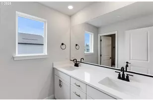 3881 W 4th St, Washougal, WA 98671 - Photo 8