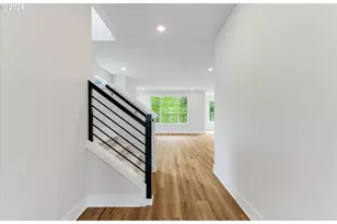 3881 W 4th St, Washougal, WA 98671 - Photo 2