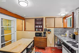 1503 NE Bryant St, Portland, OR 97211 - Photo 10