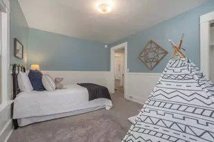 17055 SW Florence St, Beaverton, OR 97078 - Photo 32