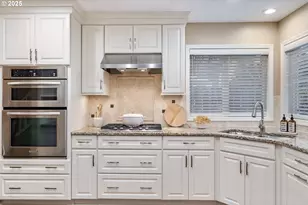 6295 SW Tillamook Pl, Beaverton, OR 97007 - Photo 12