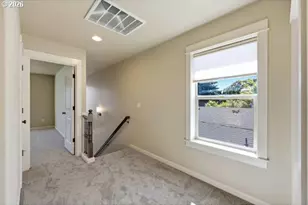 1743 SE Marion St, Portland, OR 97202 - Photo 18
