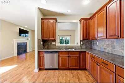 1743 SE Marion St, Portland, OR 97202 - Photo 10