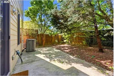 1743 SE Marion St, Portland, OR 97202 - Photo 32