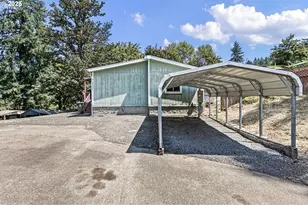 30839 Washington St, Lebanon, OR 97355 - Photo 2