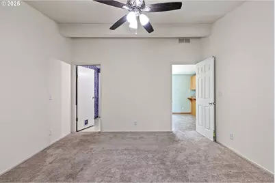 30839 Washington St, Lebanon, OR 97355 - Photo 32