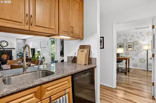 325 SE 146th Ave, Portland, OR 97233 - Photo 20