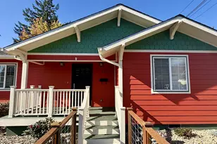 869 N Collier St, Coquille, OR 97423 - Photo 2