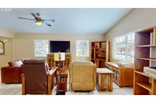 869 N Collier St, Coquille, OR 97423 - Photo 14