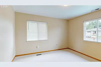 869 N Collier St, Coquille, OR 97423 - Photo 18