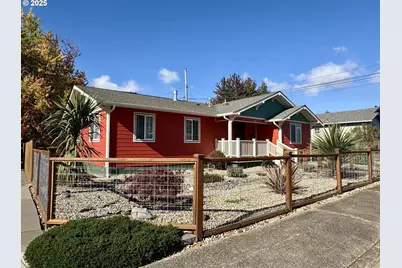 869 N Collier St, Coquille, OR 97423 - Photo 1