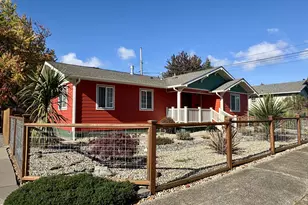 869 N Collier St, Coquille, OR 97423 - Photo 1