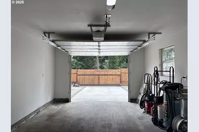 869 N Collier St, Coquille, OR 97423 - Photo 40