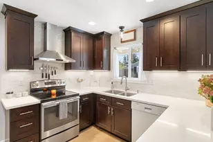17126 SE Taylor St, Portland, OR 97233 - Photo 12