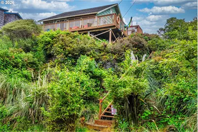 1170 NW 8th Ct, Lincoln City, OR 97367 - Photo 42