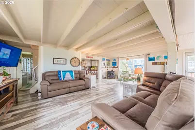 1170 NW 8th Ct, Lincoln City, OR 97367 - Photo 10