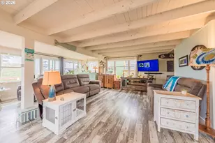 1170 NW 8th Ct, Lincoln City, OR 97367 - Photo 8