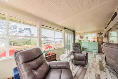 1170 NW 8th Ct, Lincoln City, OR 97367 - Photo 6