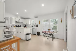 18780 Central Point Rd, Oregon City, OR 97045 - Photo 14