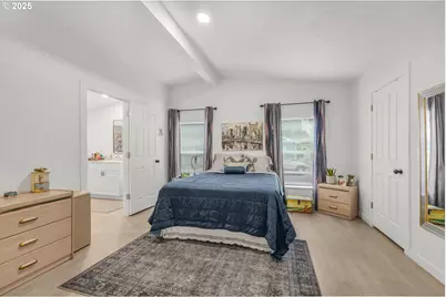 18780 Central Point Rd #19, Oregon City, OR 97045 - Photo 8