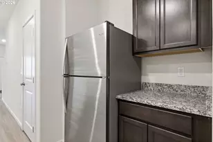 17 NE 134th Pl, Portland, OR 97230 - Photo 12
