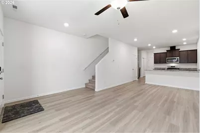 17 NE 134th Pl, Portland, OR 97230 - Photo 6