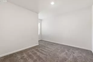 17 NE 134th Pl, Portland, OR 97230 - Photo 24