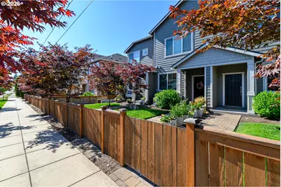 17 NE 134th Pl, Portland, OR 97230 - Photo 4