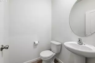 17 NE 134th Pl, Portland, OR 97230 - Photo 14