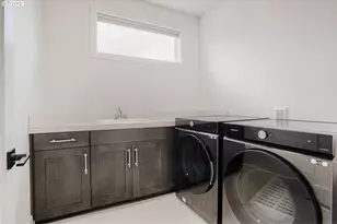 7353 NW Oakfern Dr, Portland, OR 97229 - Photo 26