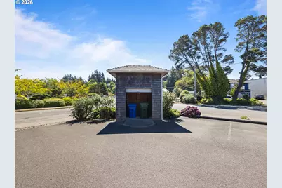 220 NW Spring St, Waldport, OR 97394 - Photo 16