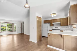 219 E Mission Dr, Newberg, OR 97132 - Photo 8