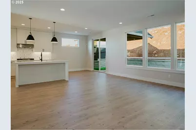 16108 Serres Farms Way, Oregon City, OR 97045 - Photo 6